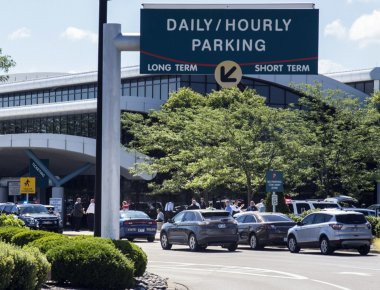 ΗΠΑ: Καναδός με Τυνησιακή καταγωγή ο άνδρας που επιτέθηκε με μαχαίρι φωνάζοντας «Αλλάχου Ακμπάρ»